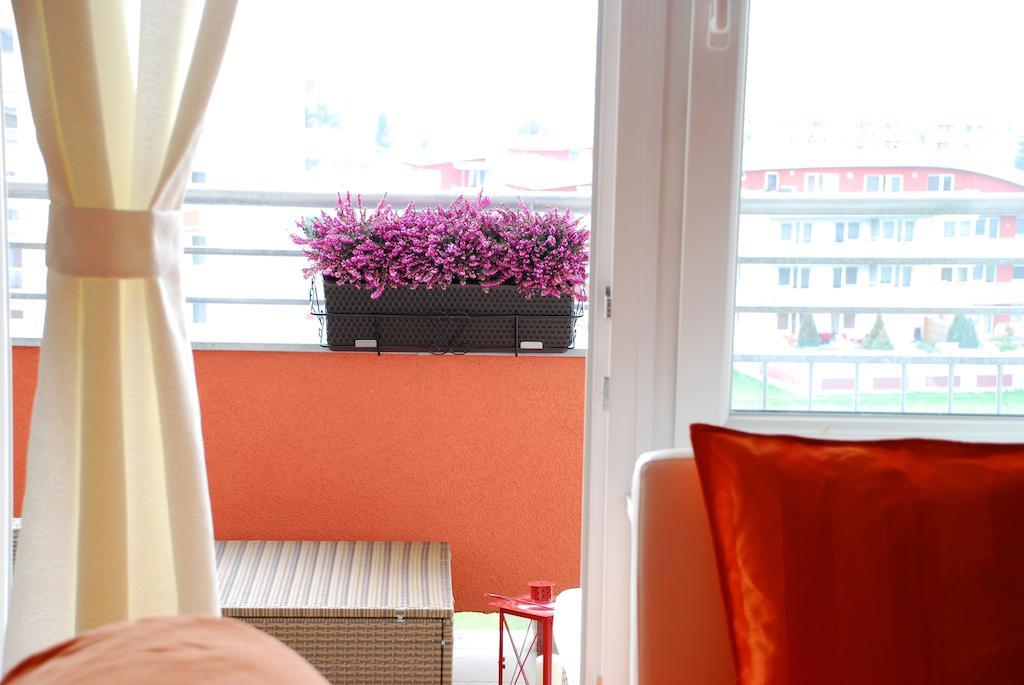 A Nice Place To Stay Apartments ปราก ภายนอก รูปภาพ